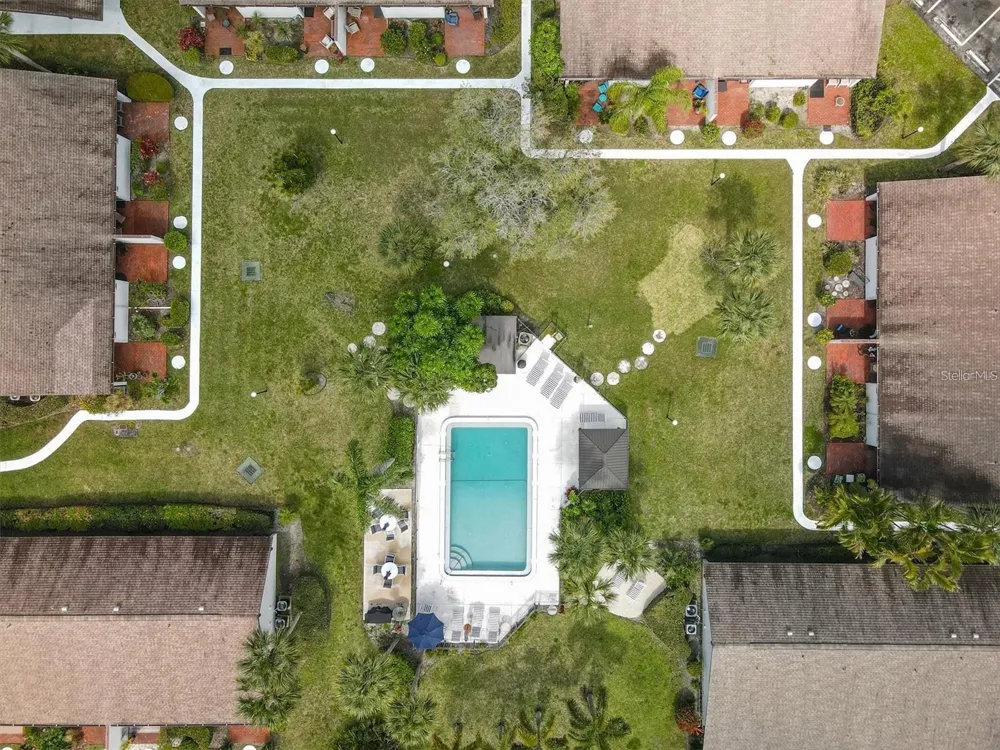 3523 LONGMEADOW #12 Sarasota, FL 34235