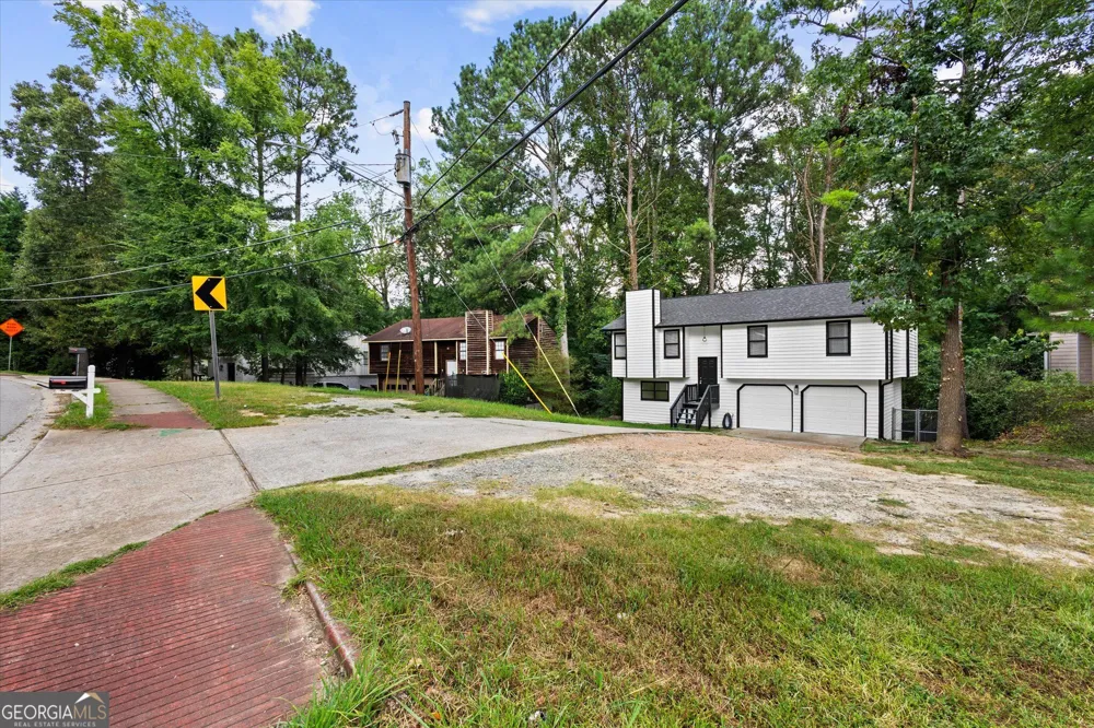 5882 Williams RD Norcross, GA 30093