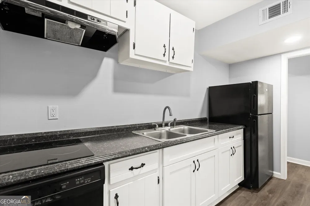 5882 Williams RD Norcross, GA 30093