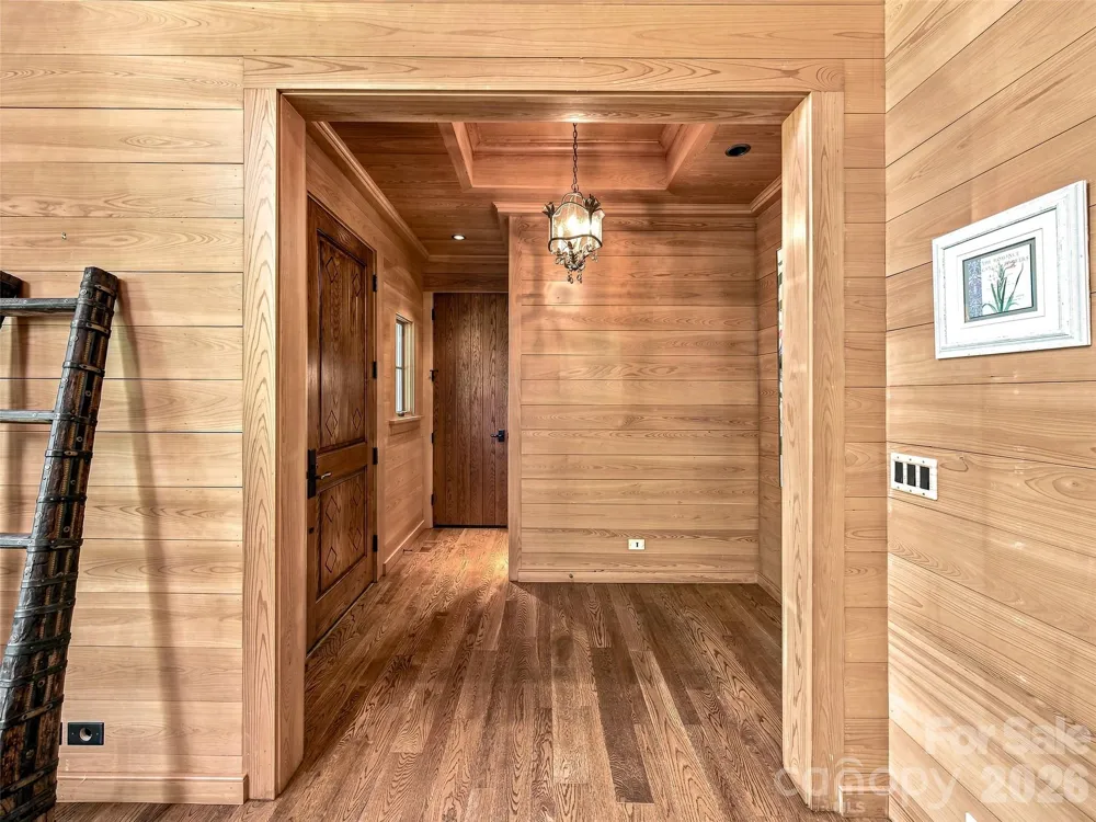 85 Chauncey Circle Asheville, NC 28803