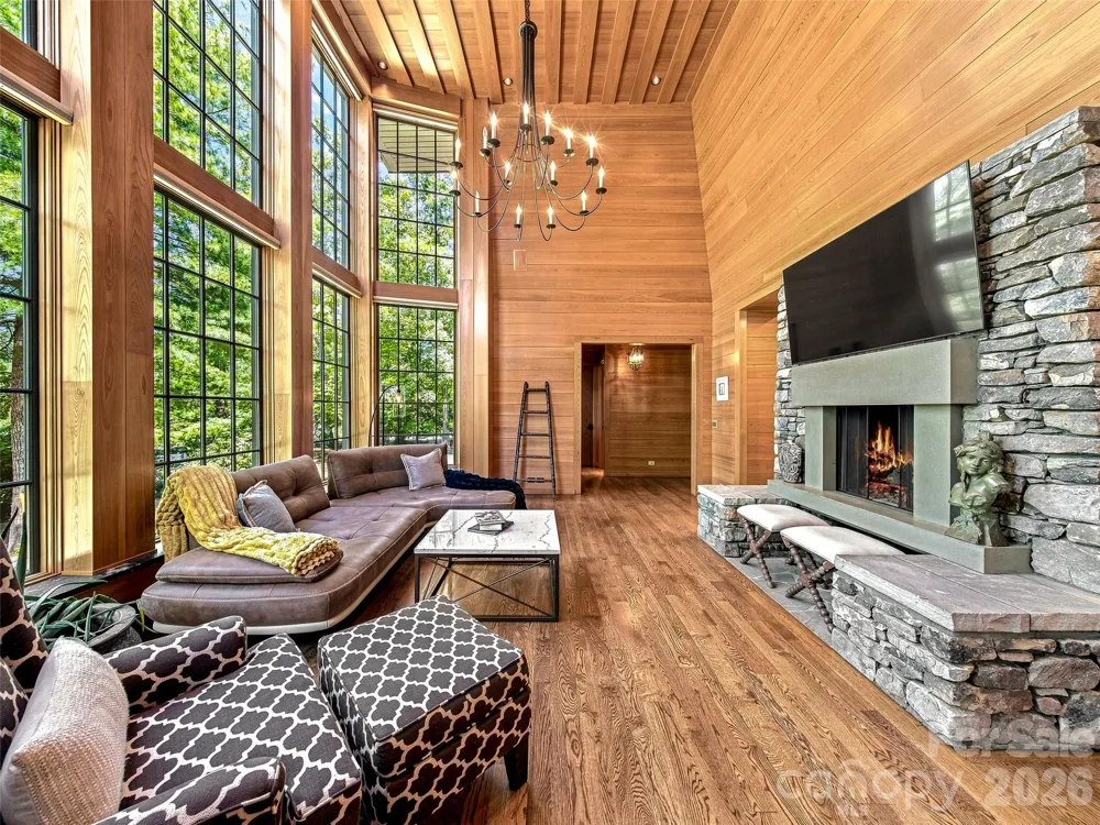 85 Chauncey Circle Asheville, NC 28803