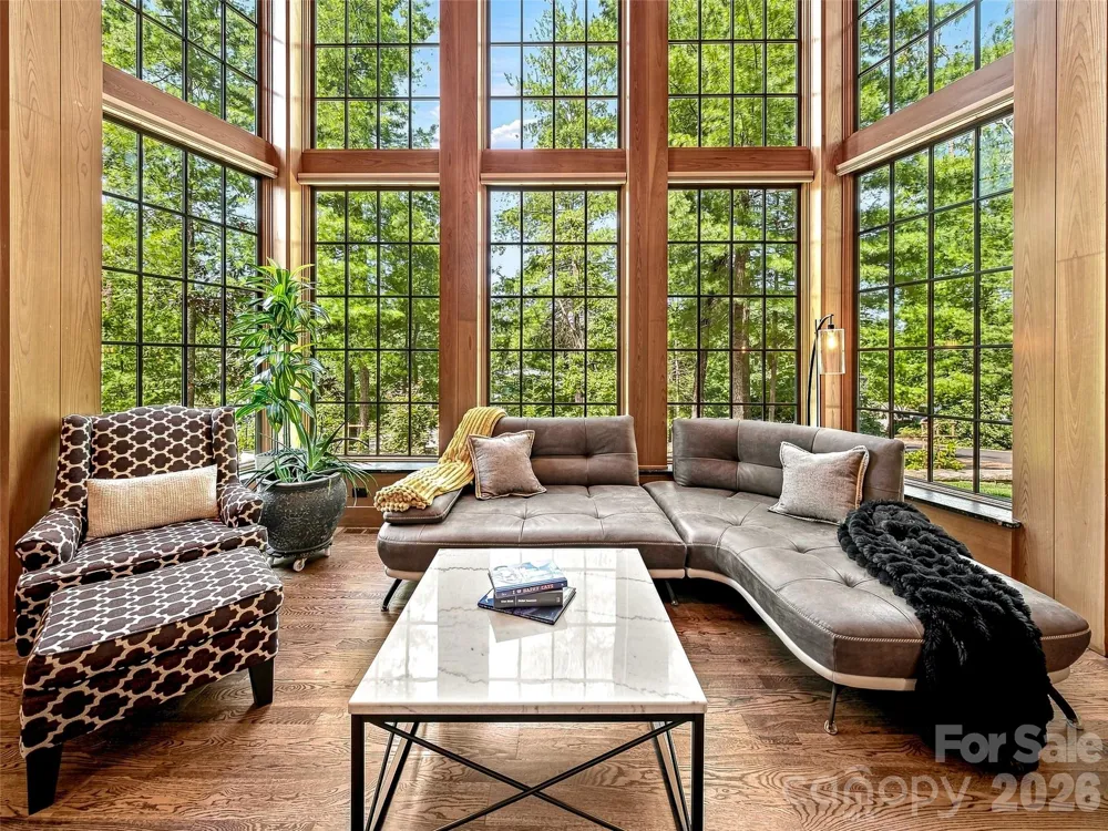 85 Chauncey Circle Asheville, NC 28803