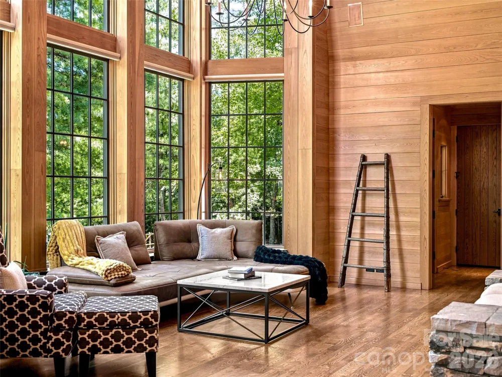85 Chauncey Circle Asheville, NC 28803