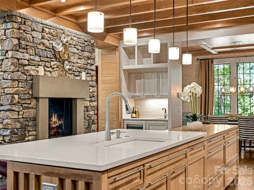 85 Chauncey Circle Asheville, NC 28803