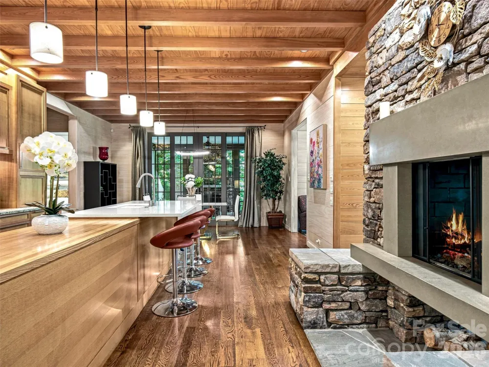 85 Chauncey Circle Asheville, NC 28803