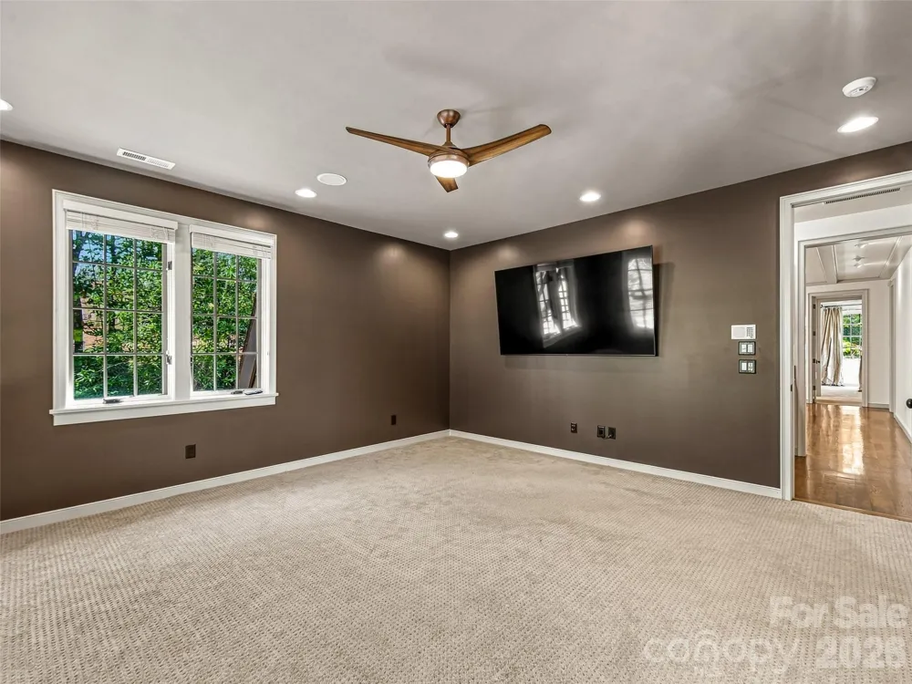 85 Chauncey Circle Asheville, NC 28803