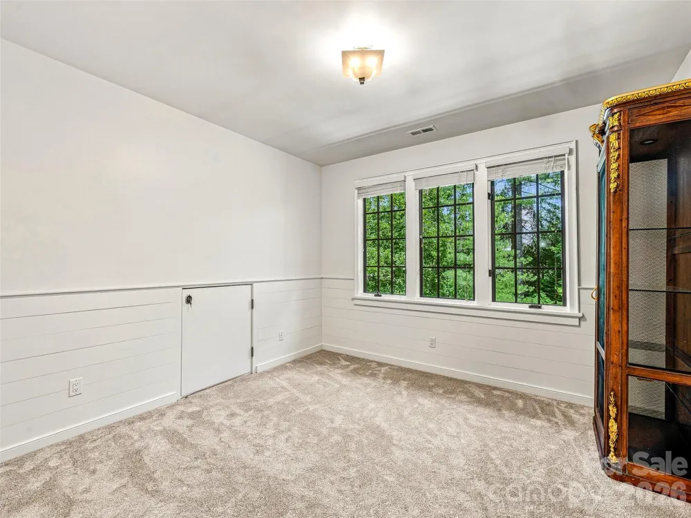 85 Chauncey Circle Asheville, NC 28803