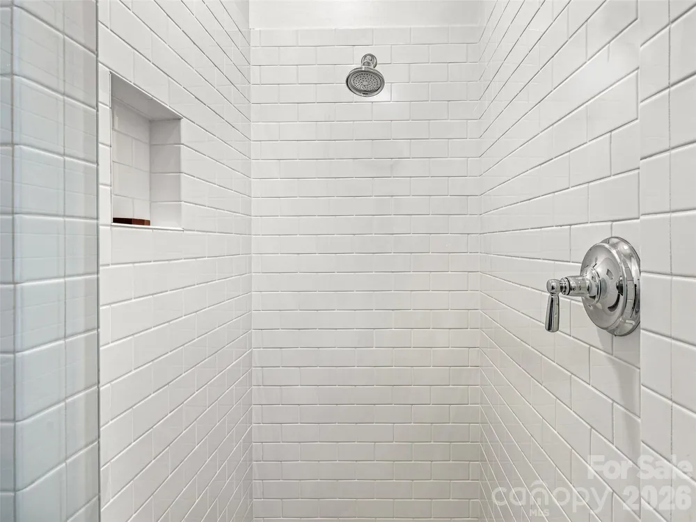 85 Chauncey Circle Asheville, NC 28803