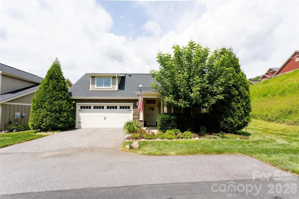 28 Westfield Way Candler, NC 28715