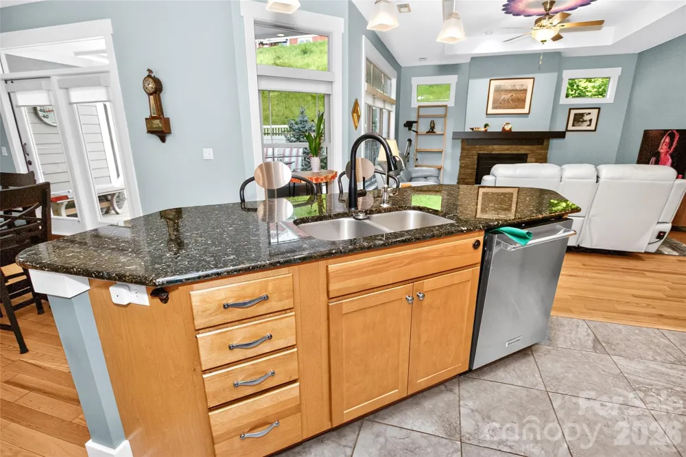 28 Westfield Way Candler, NC 28715