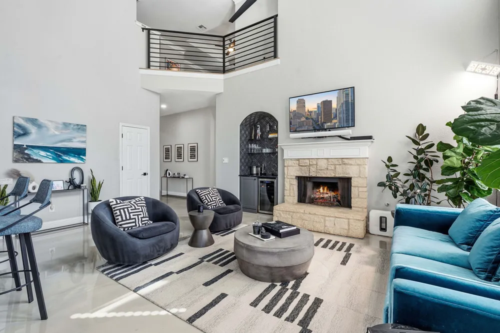 5000 Mission Oaks Boulevard #30 Austin, TX 78735
