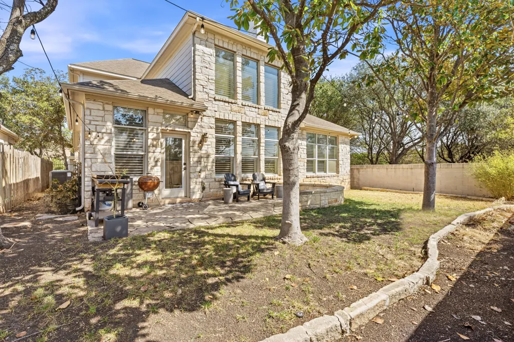 5000 Mission Oaks Boulevard #30 Austin, TX 78735
