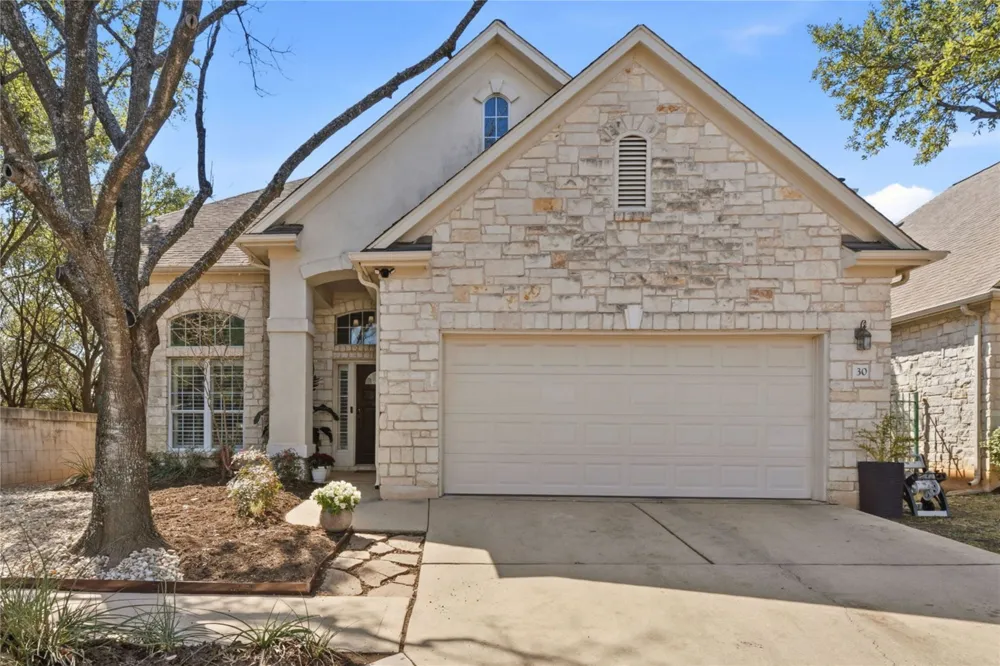 5000 Mission Oaks Boulevard #30 Austin, TX 78735