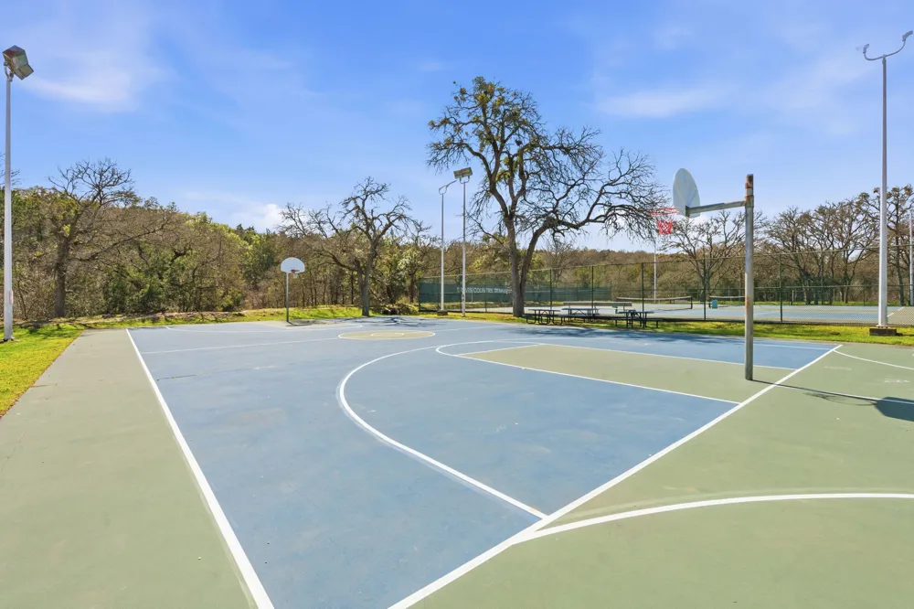 5000 Mission Oaks Boulevard #30 Austin, TX 78735