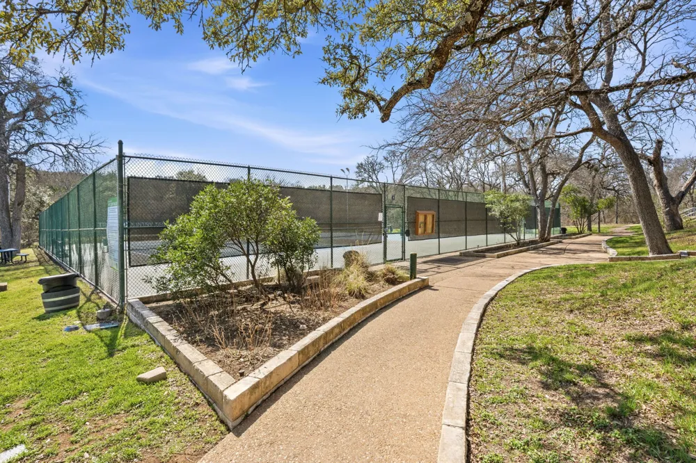 5000 Mission Oaks Boulevard #30 Austin, TX 78735