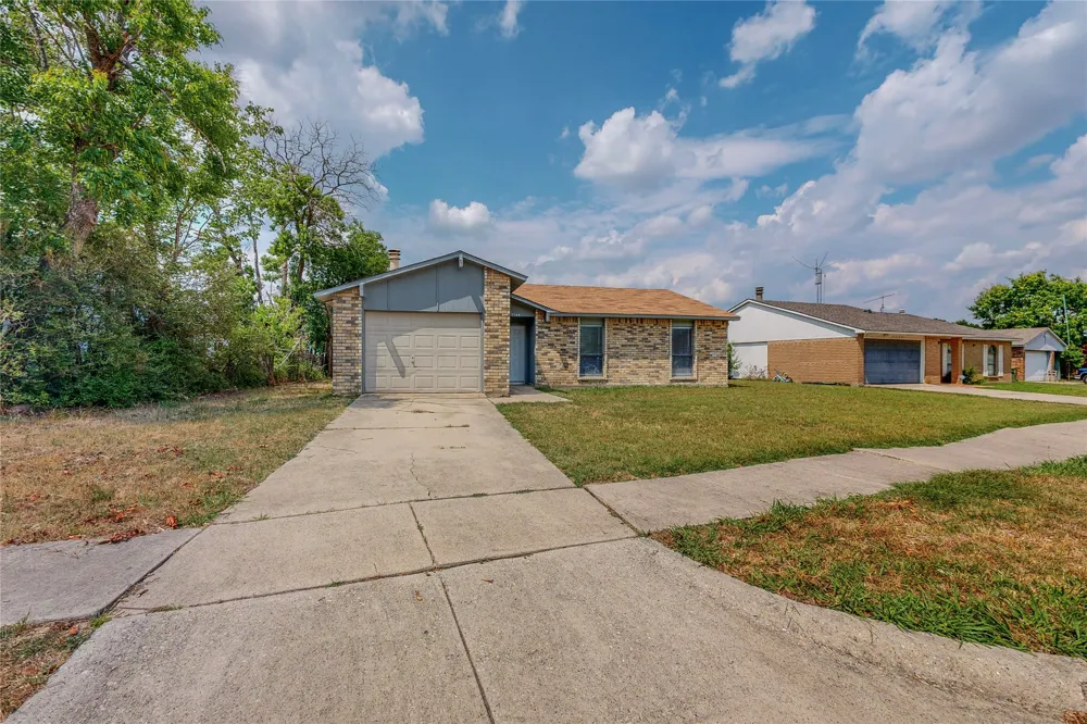 5568 Ragan Drive The Colony, TX 75056
