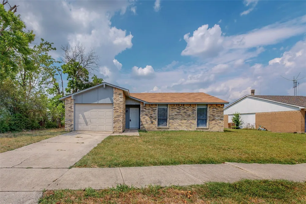 5568 Ragan Drive The Colony, TX 75056