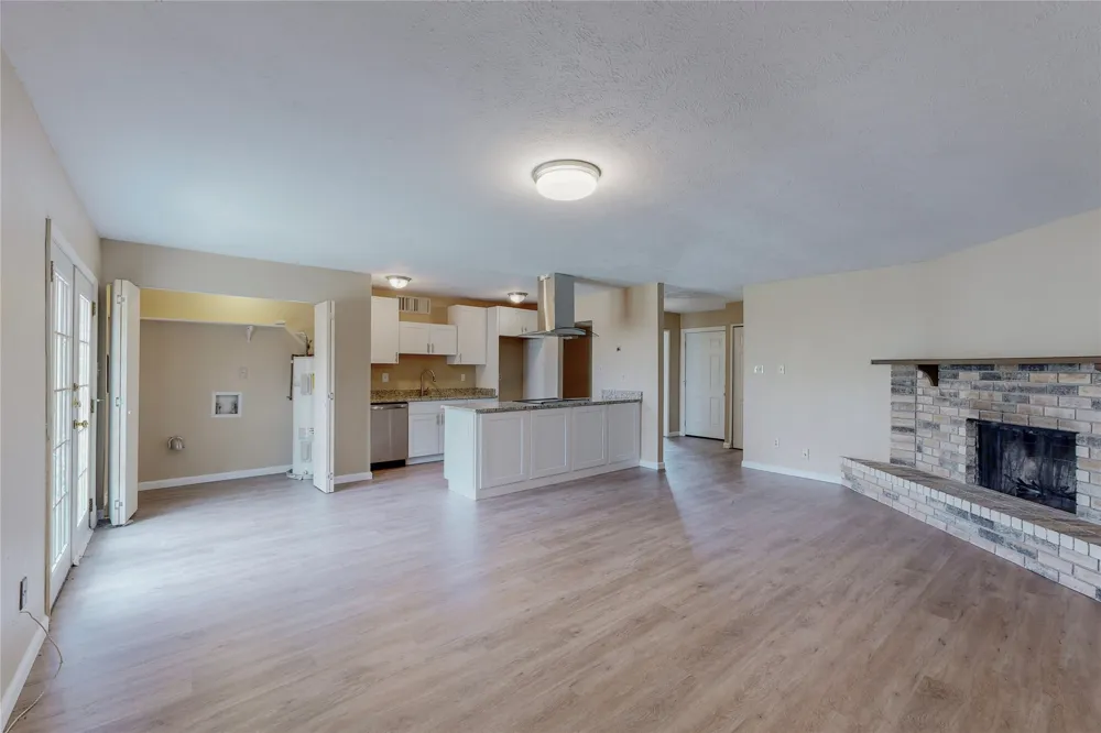 5568 Ragan Drive The Colony, TX 75056