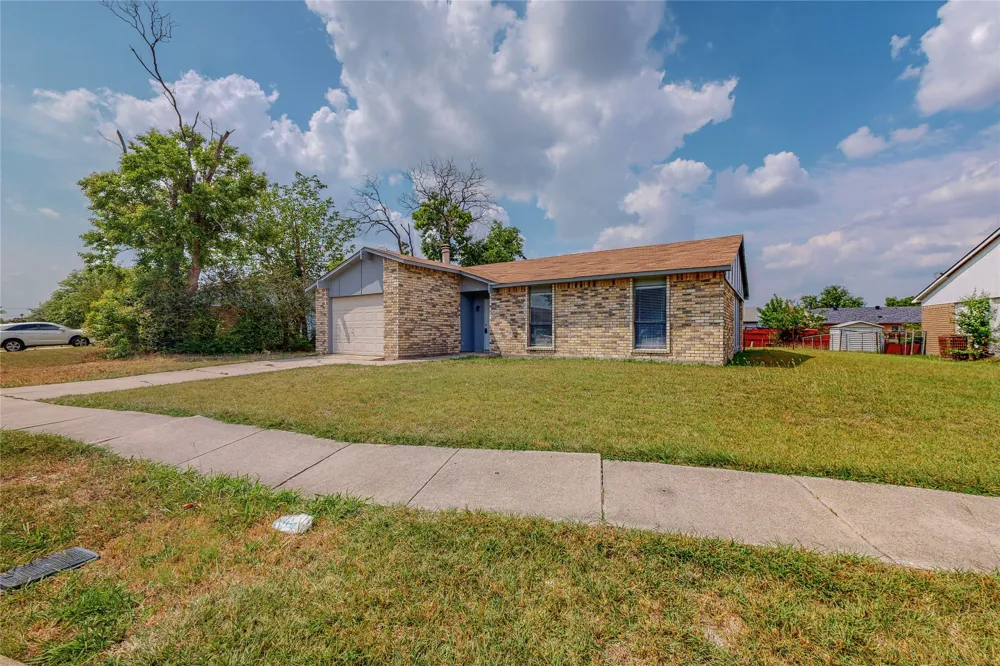 5568 Ragan Drive The Colony, TX 75056