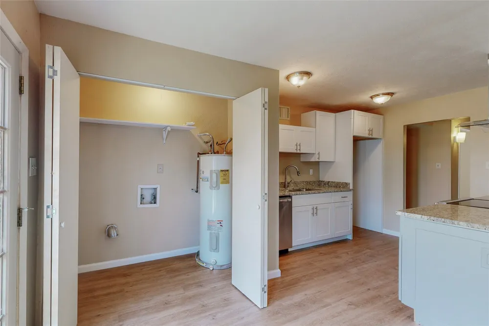 5568 Ragan Drive The Colony, TX 75056