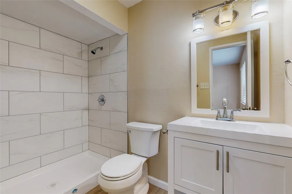 5568 Ragan Drive The Colony, TX 75056