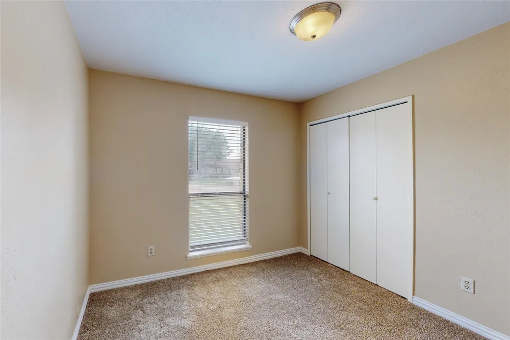 5568 Ragan Drive The Colony, TX 75056