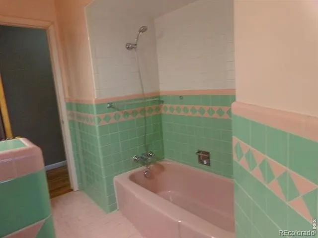 2203 12th St Rd Greeley, CO 80631