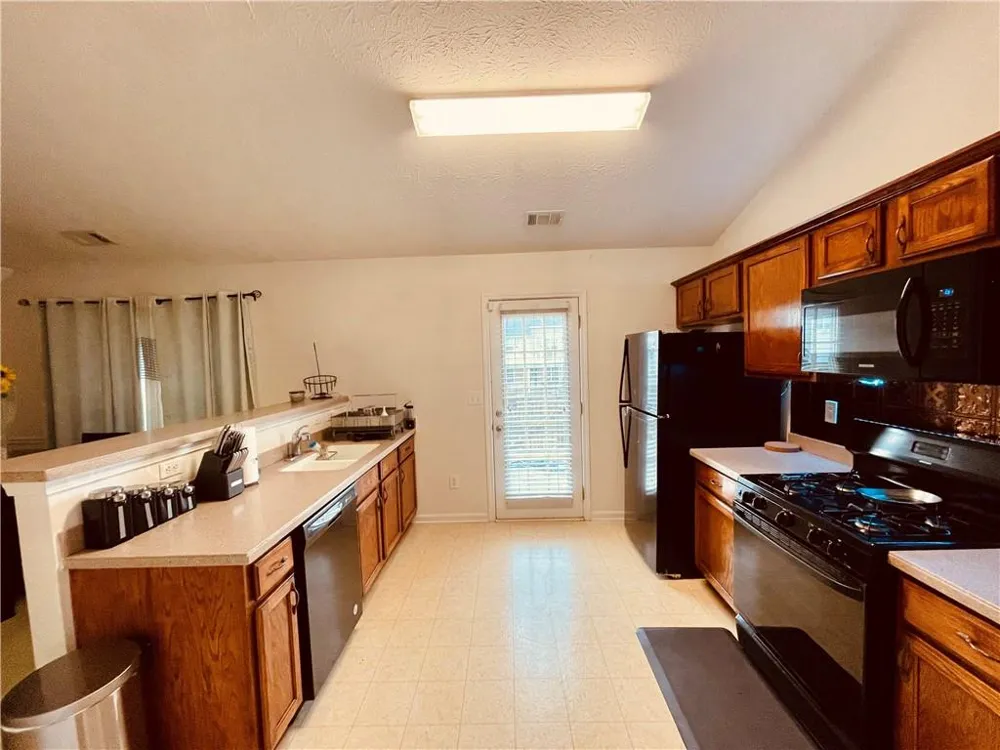 5943 Rex Ridge Court Rex, GA 30273