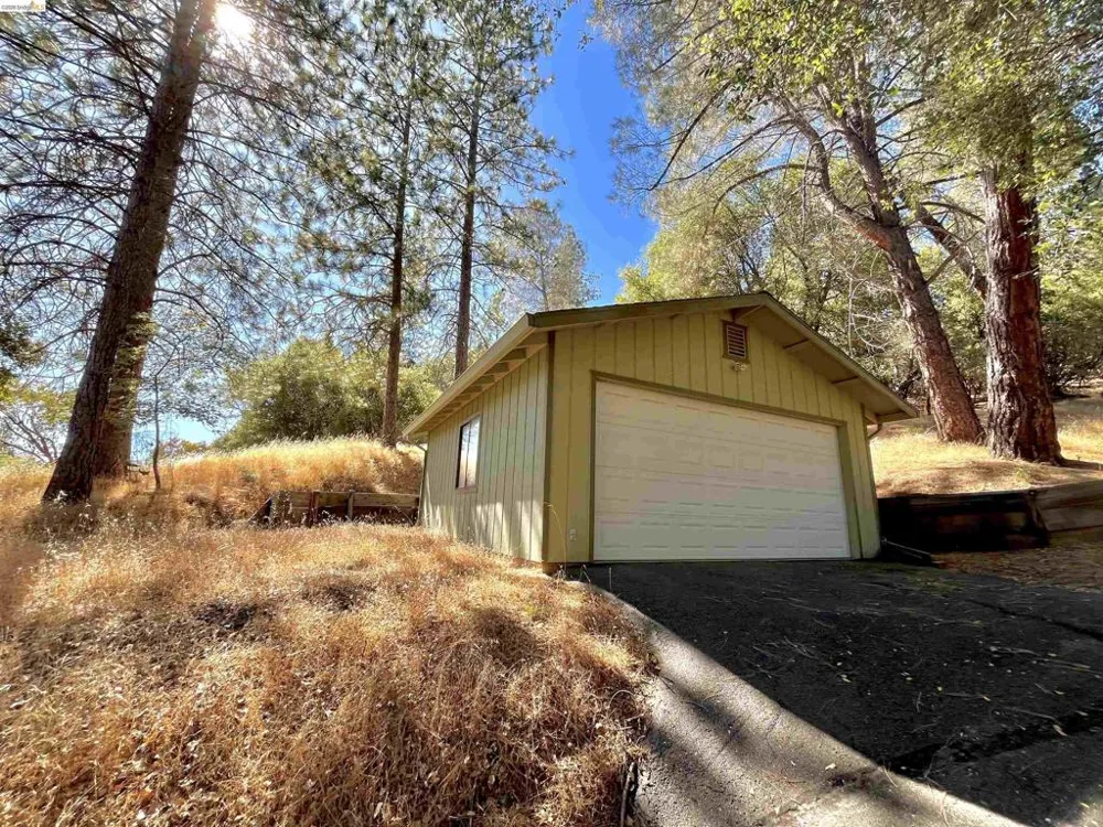 20872 McKinley Way Groveland, CA 95321