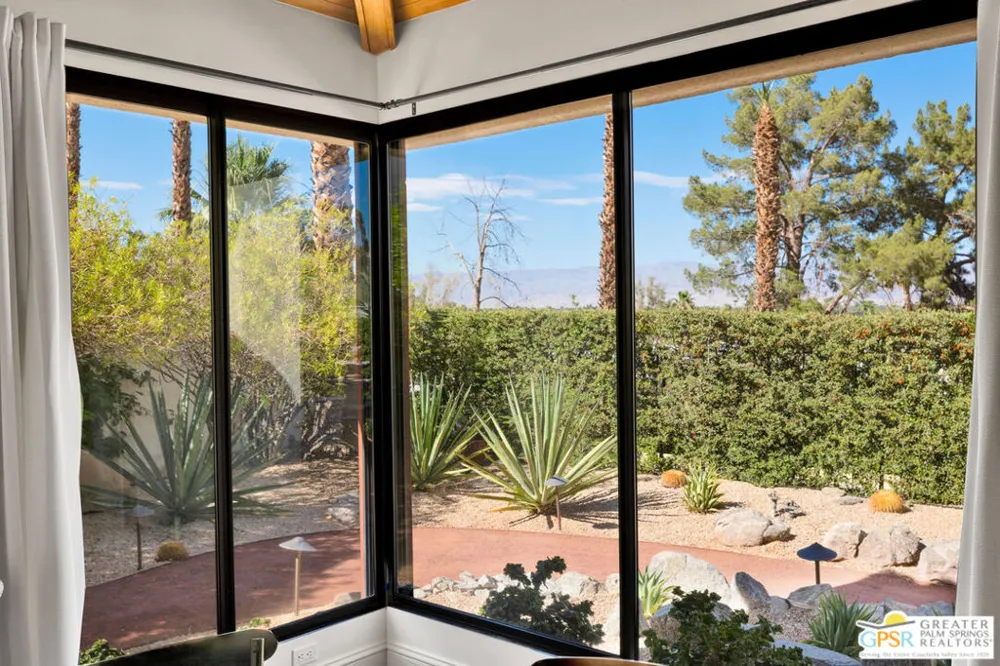 5 Vista Loma Drive Rancho Mirage, CA 92270