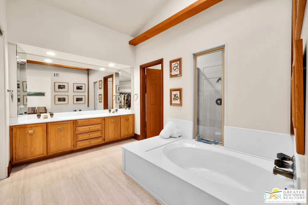 5 Vista Loma Drive Rancho Mirage, CA 92270