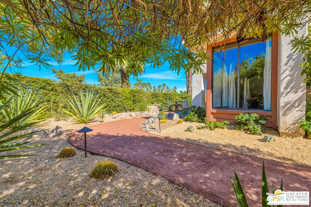 5 Vista Loma Drive Rancho Mirage, CA 92270