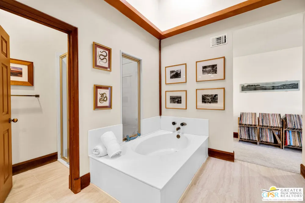 5 Vista Loma Drive Rancho Mirage, CA 92270