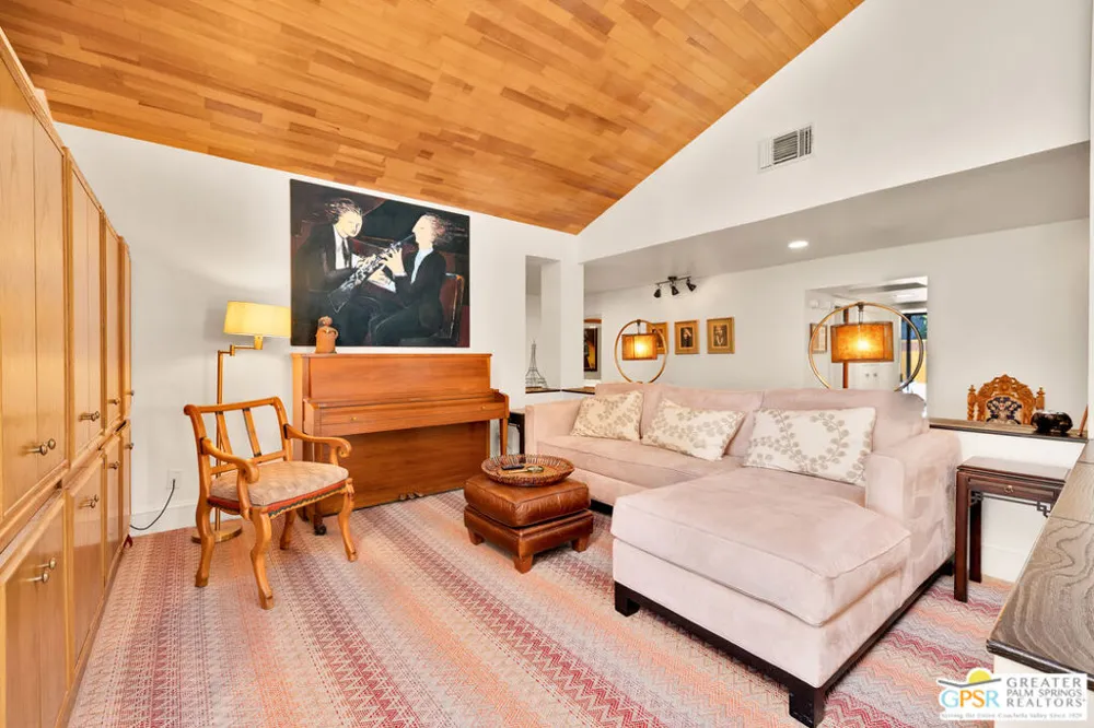 5 Vista Loma Drive Rancho Mirage, CA 92270