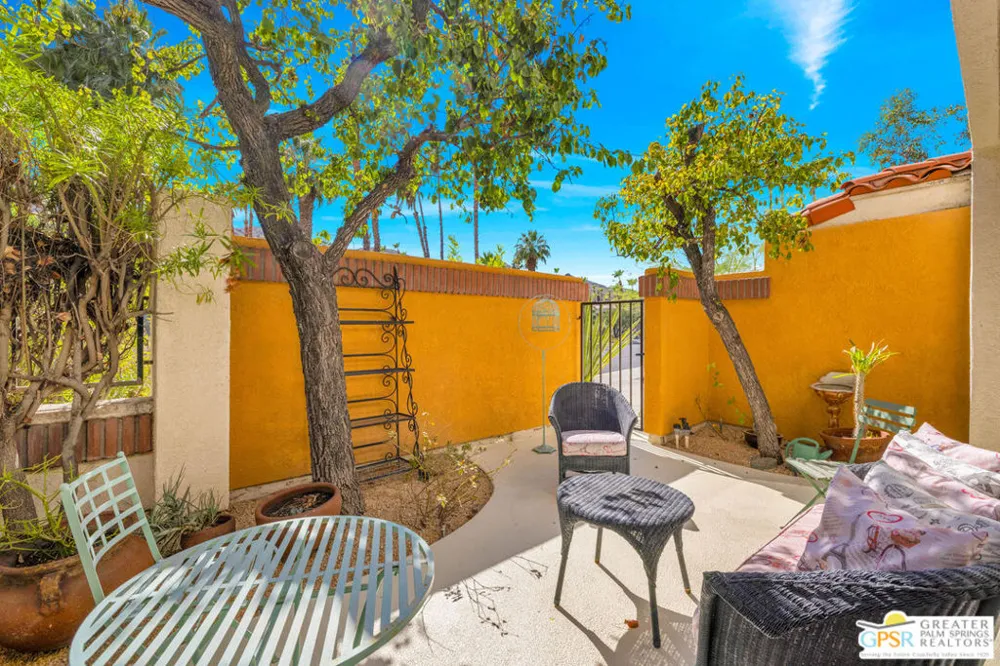 5 Vista Loma Drive Rancho Mirage, CA 92270