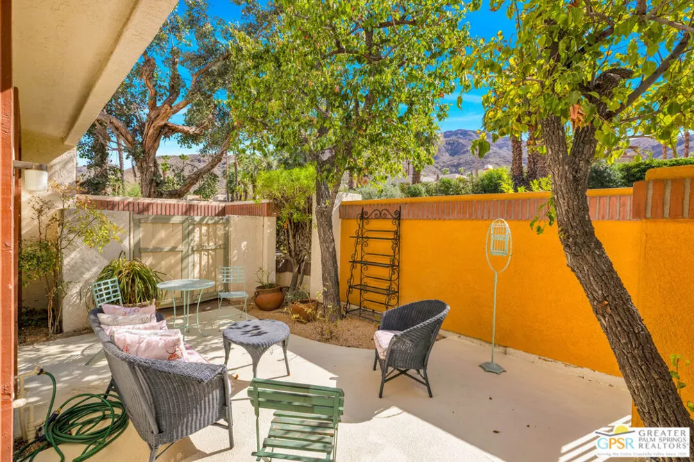 5 Vista Loma Drive Rancho Mirage, CA 92270