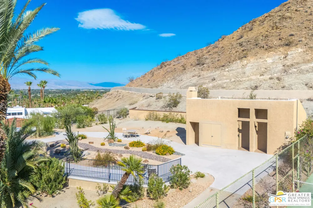 5 Vista Loma Drive Rancho Mirage, CA 92270