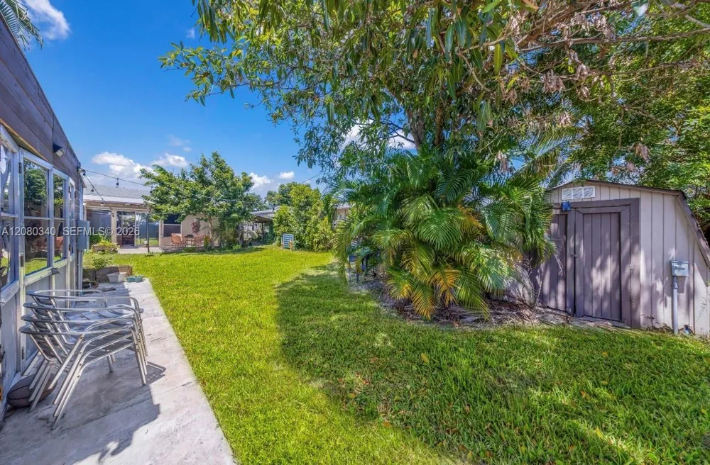 2326 Harding St Hollywood, FL 33020