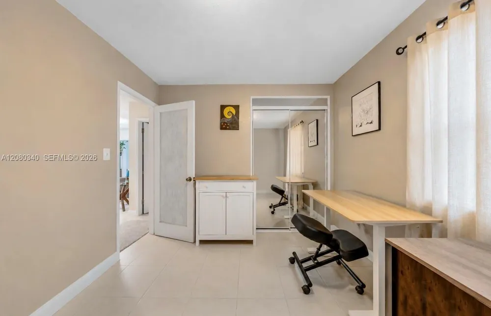 2326 Harding St Hollywood, FL 33020
