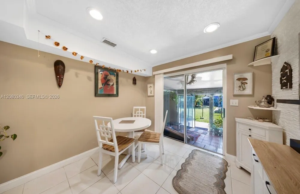2326 Harding St Hollywood, FL 33020