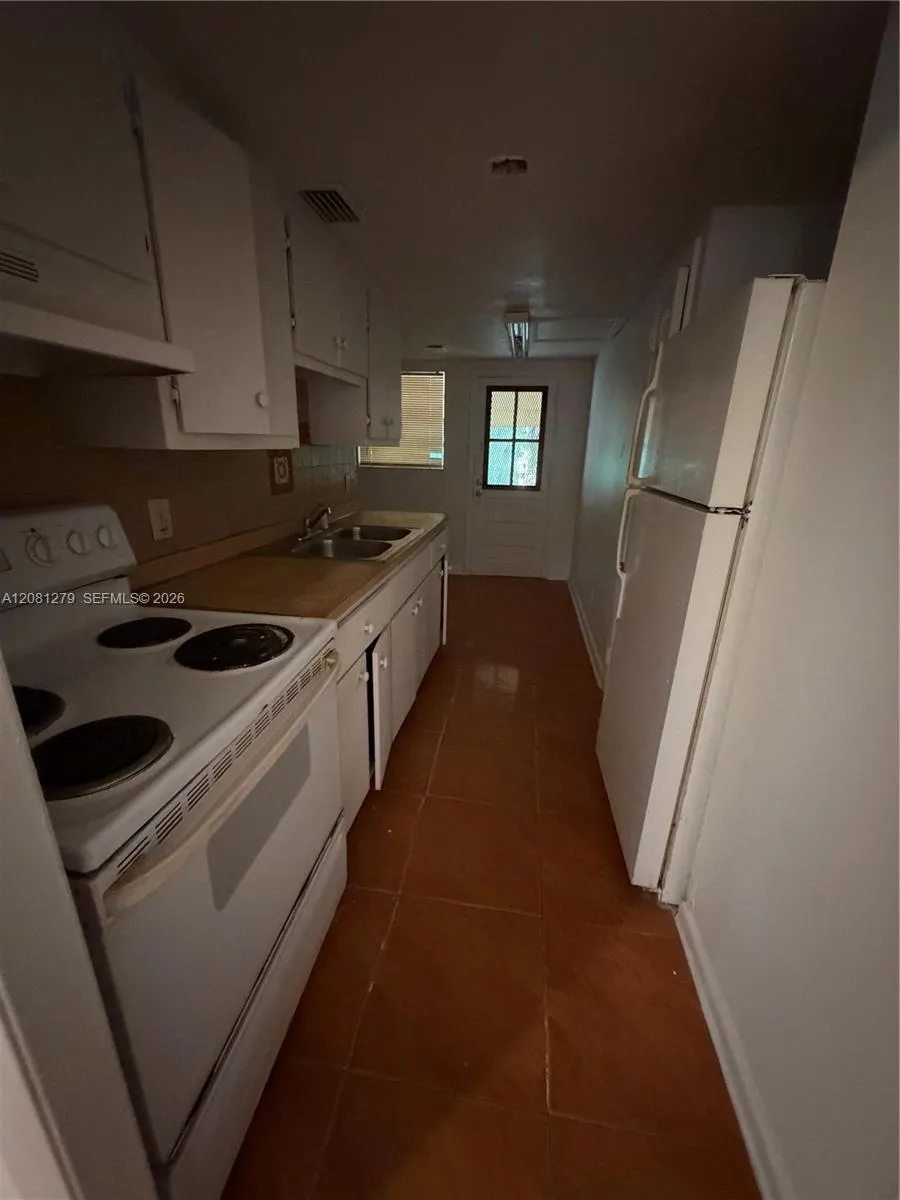 9614 NW 5th Ave #505w Miami, FL 33150
