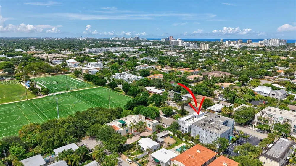 617 NE 14th Ave Fort Lauderdale, FL 33304