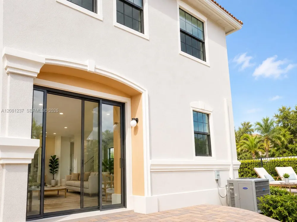 103 Gramercy Square Dr Delray Beach, FL 33484