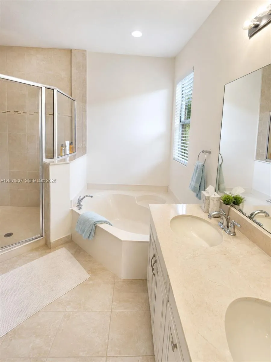 103 Gramercy Square Dr Delray Beach, FL 33484