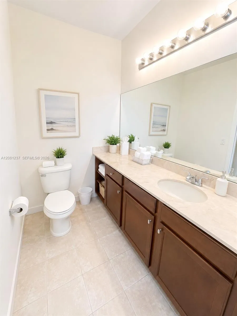 103 Gramercy Square Dr Delray Beach, FL 33484