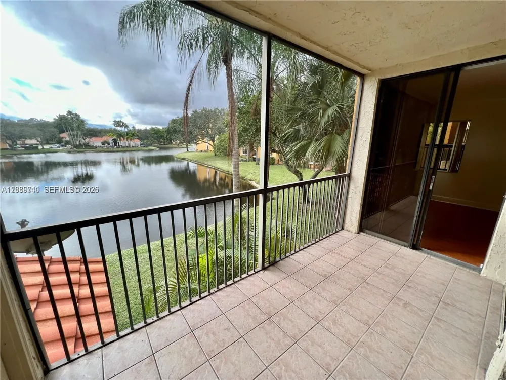 3858 Coral Tree Cir #206 Coconut Creek, FL 33073
