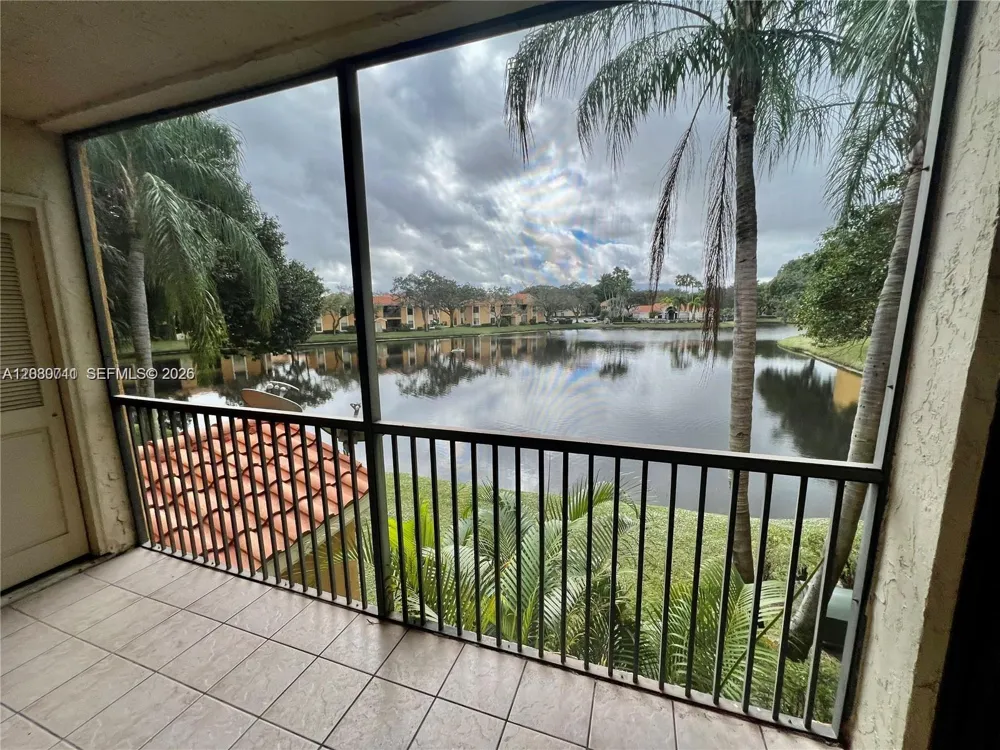 3858 Coral Tree Cir #206 Coconut Creek, FL 33073