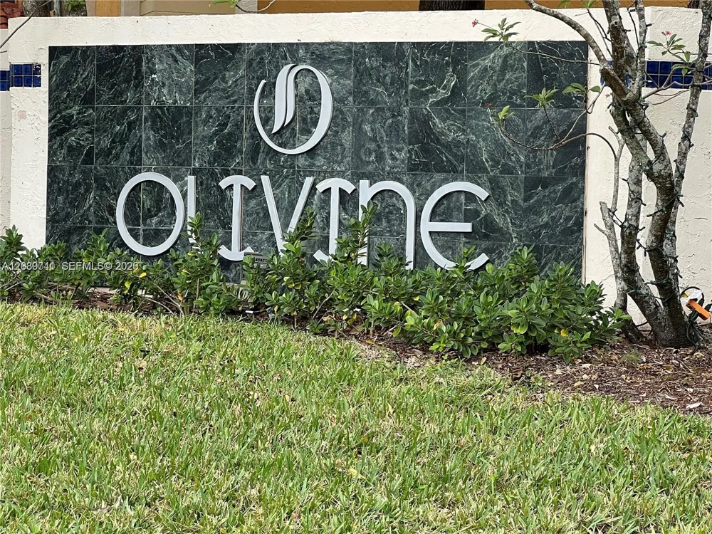 3858 Coral Tree Cir #206 Coconut Creek, FL 33073