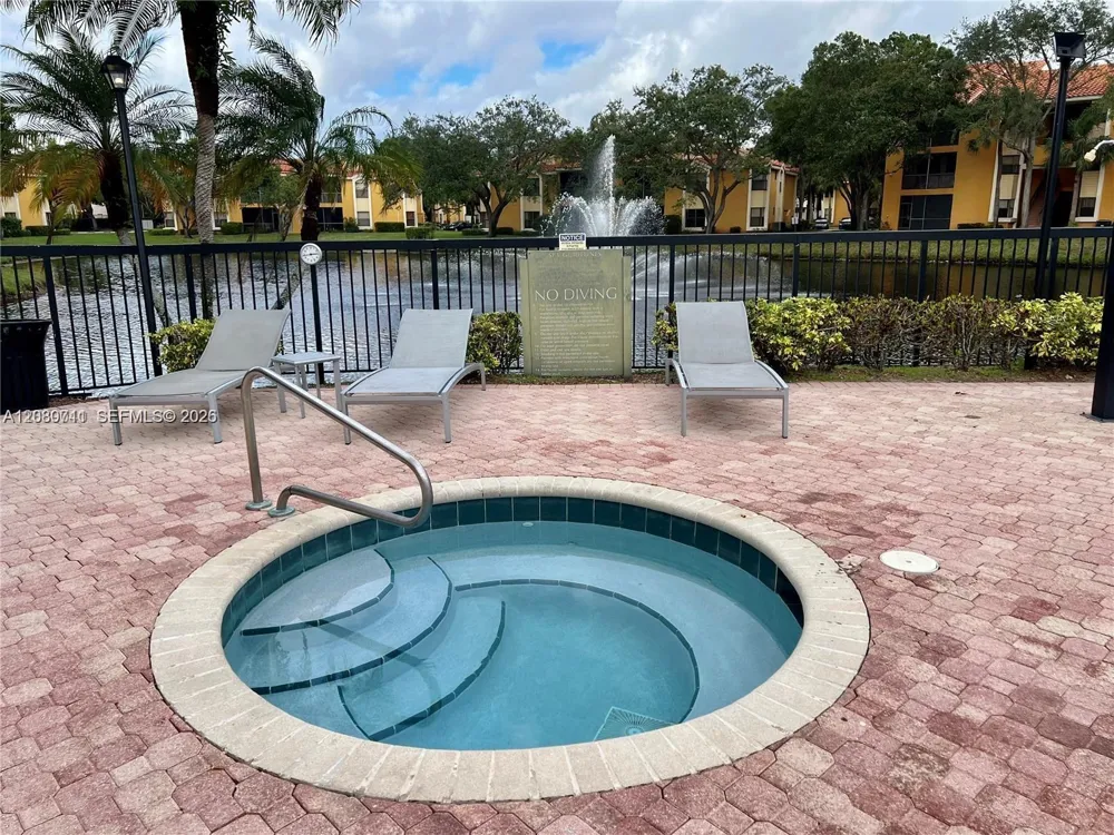 3858 Coral Tree Cir #206 Coconut Creek, FL 33073