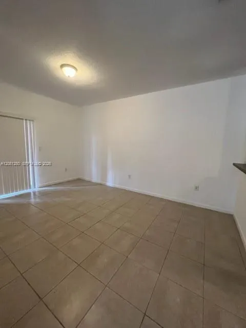 3632 NW 30th Ct #10F Lauderdale Lakes, FL 33311